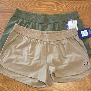 Champion Women's Bundle of Tan and Green Hiking Shorts (size L) NWT